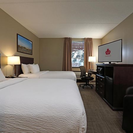 Canad Inns Destination Centre Windsor Park 温尼伯 外观 照片